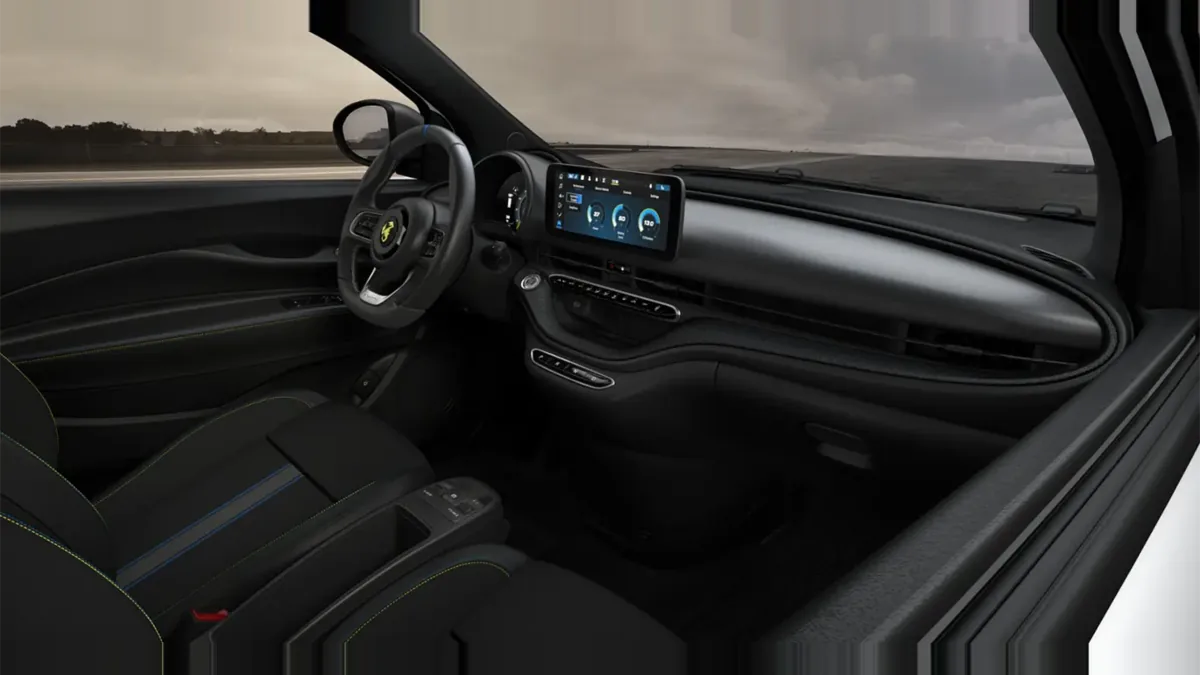 Abarth 500e 42kWh en renting barato — Interior