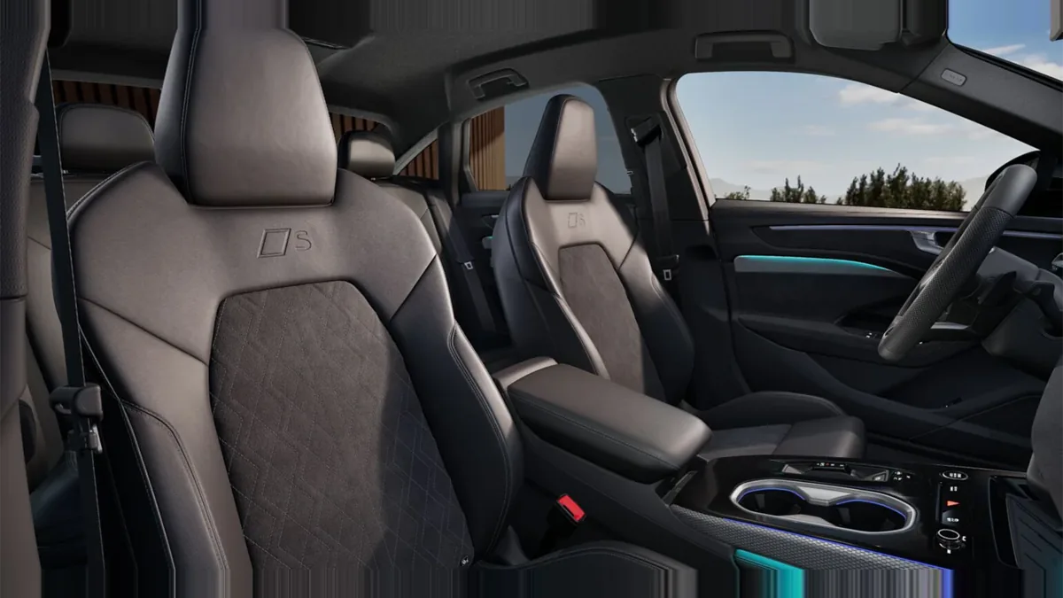 Audi A6 TDI 150kW (204CV) S Tronic Black Line en renting barato — Interior