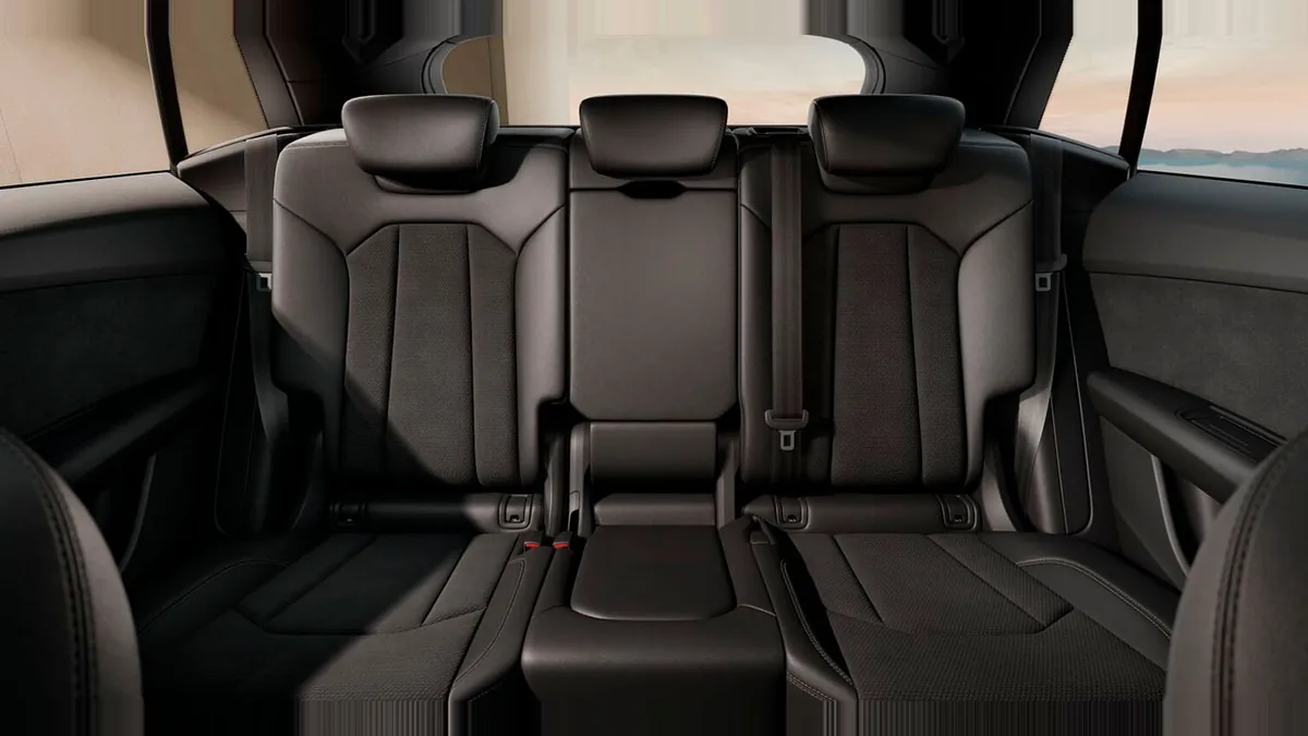 Audi Q8 SUV S line 45 TDI Quattro Tiptronic en renting barato — vista 6