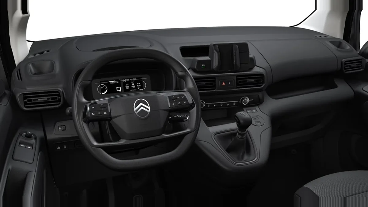 Citroën Berlingo Talla M BlueHDI 100cv van en renting barato — Interior