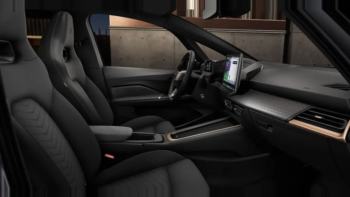 CUPRA Born e-Boost Pack Advanced Plus en renting barato — Interior