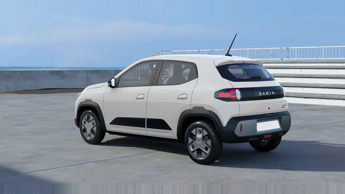 Dacia Spring Expression Electric 33kW (45CV) en renting barato — Trasera