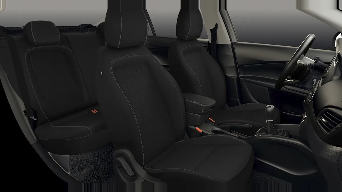 Fiat Tipo Sedán 1.6 Diésel 96kW (130CV) en renting barato — Interior