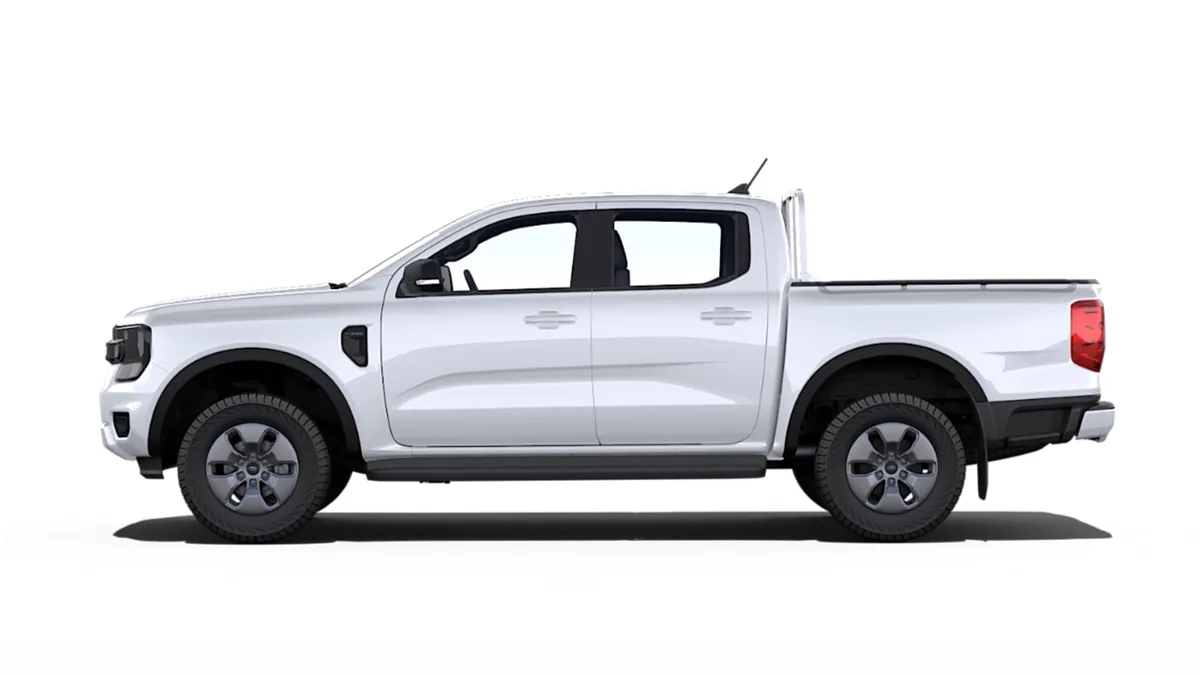 Ford Ranger XLT Doble Cabina 2.3 TVCT PHEV 280CV Automática II en renting barato — Lateral