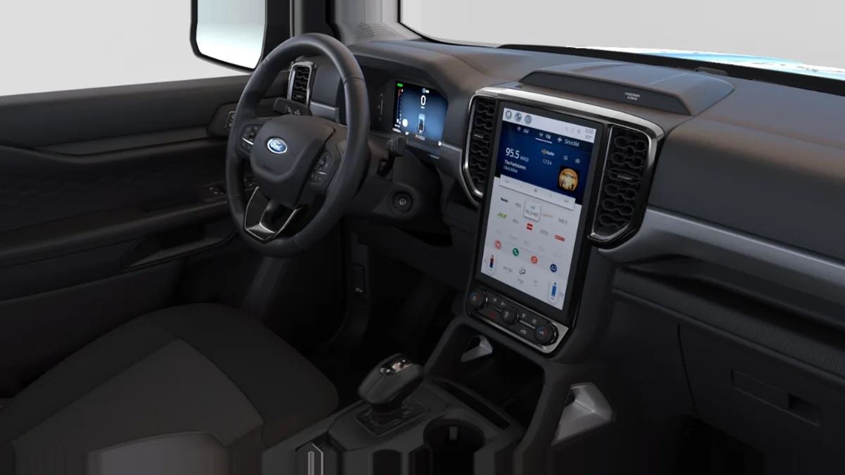 Ford Ranger XLT Doble Cabina 2.3 TVCT PHEV 280CV Automática II en renting barato — Interior