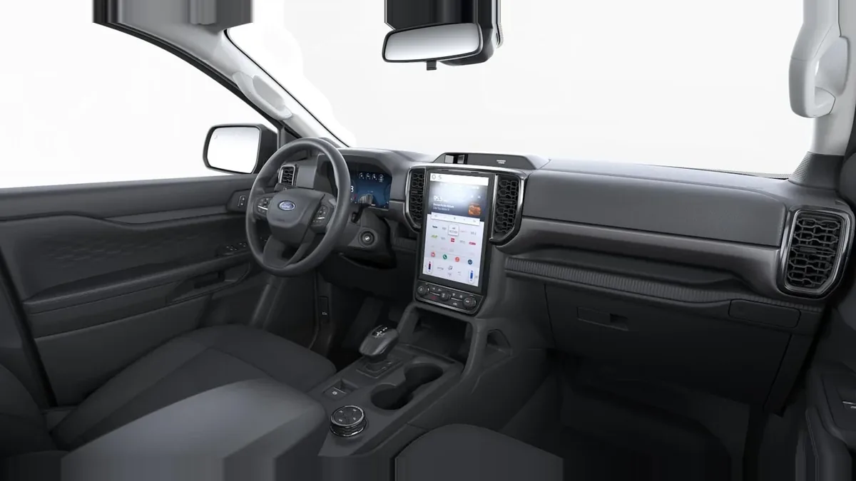 Ford Ranger XLT Doble Cabina 3.0 EcoBlue 240CV en renting barato — Interior