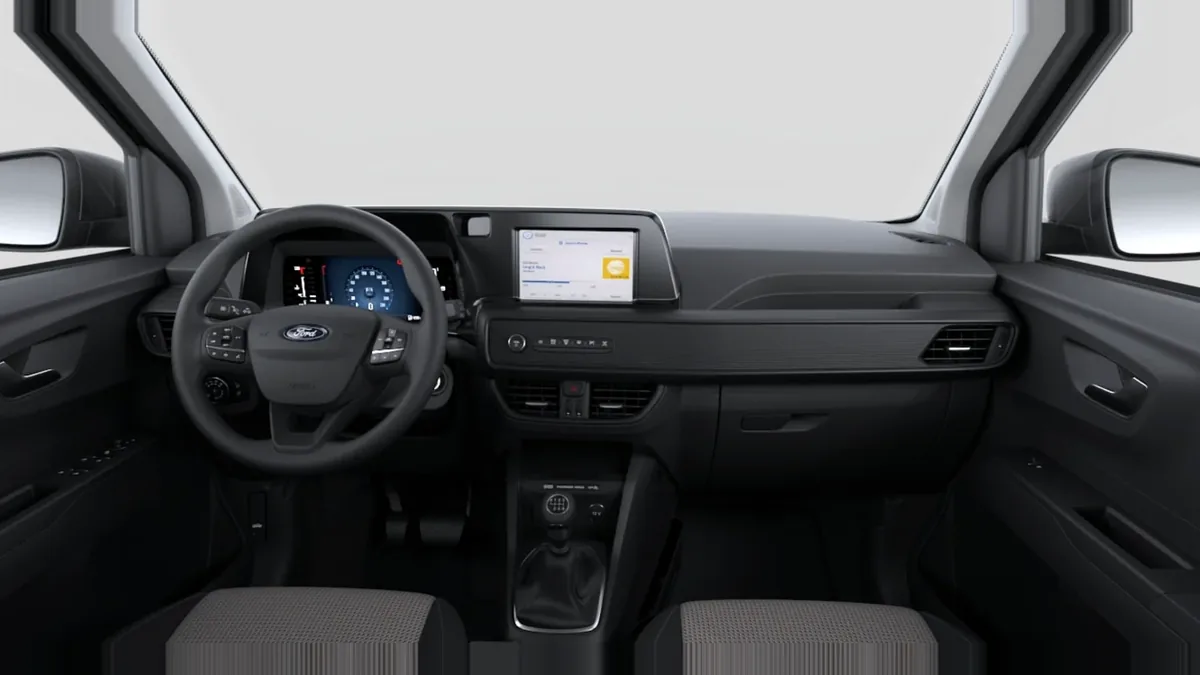 Ford TOURNEO COURIER KOMBI ECOBOOST 1.0 125CV en renting barato — Delantera