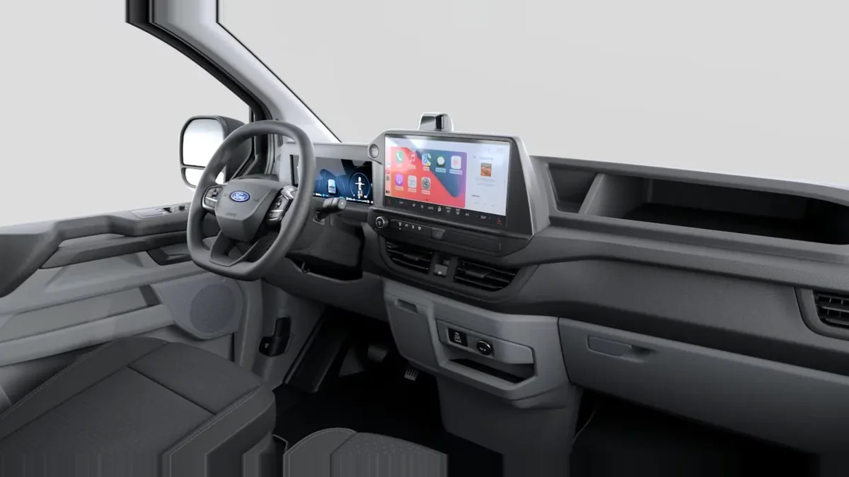 Ford TRANSIT Kombi 2.5 Duratec PHEV 171 340 L1 Trend en renting barato — Delantera
