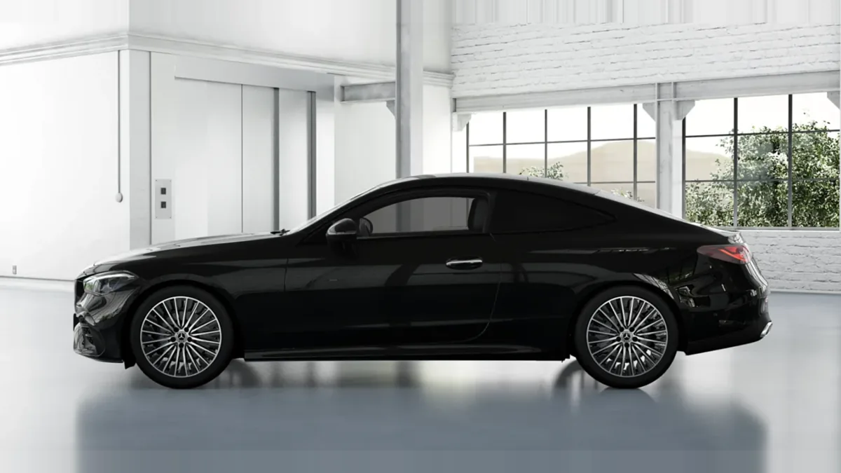 Mercedes-Benz CLE 220d Coupé en renting barato — Lateral