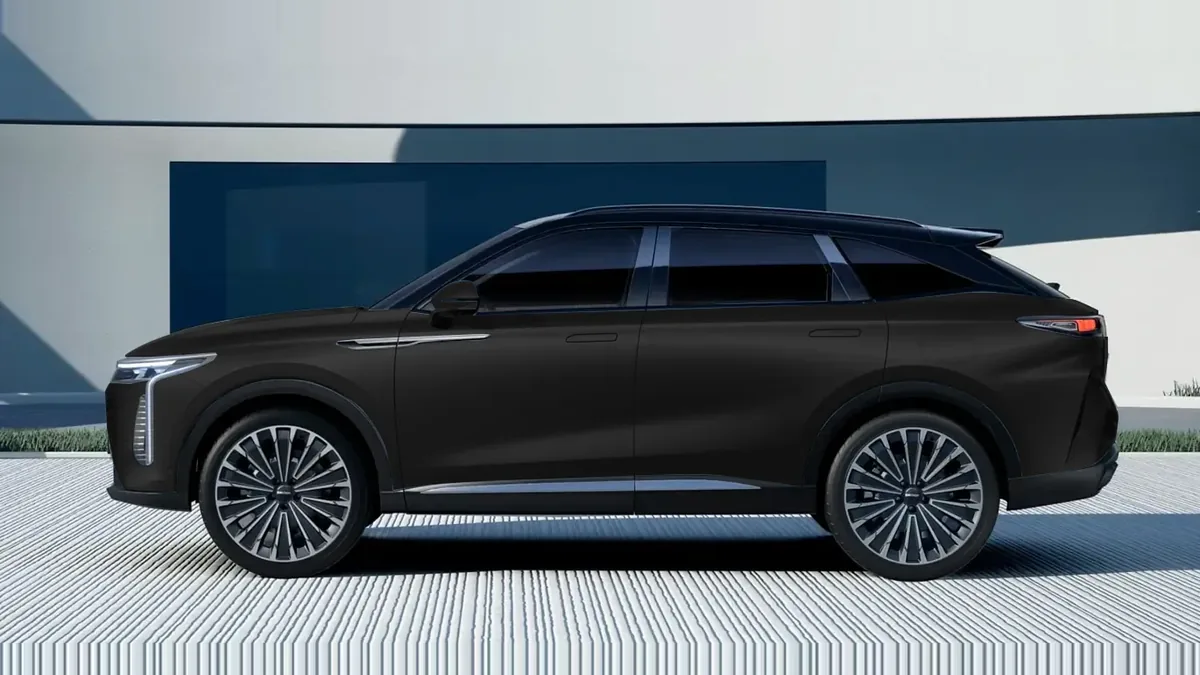 Omoda 9 1.5 TGDI Híbrido Premium 537CV en renting barato — Trasera