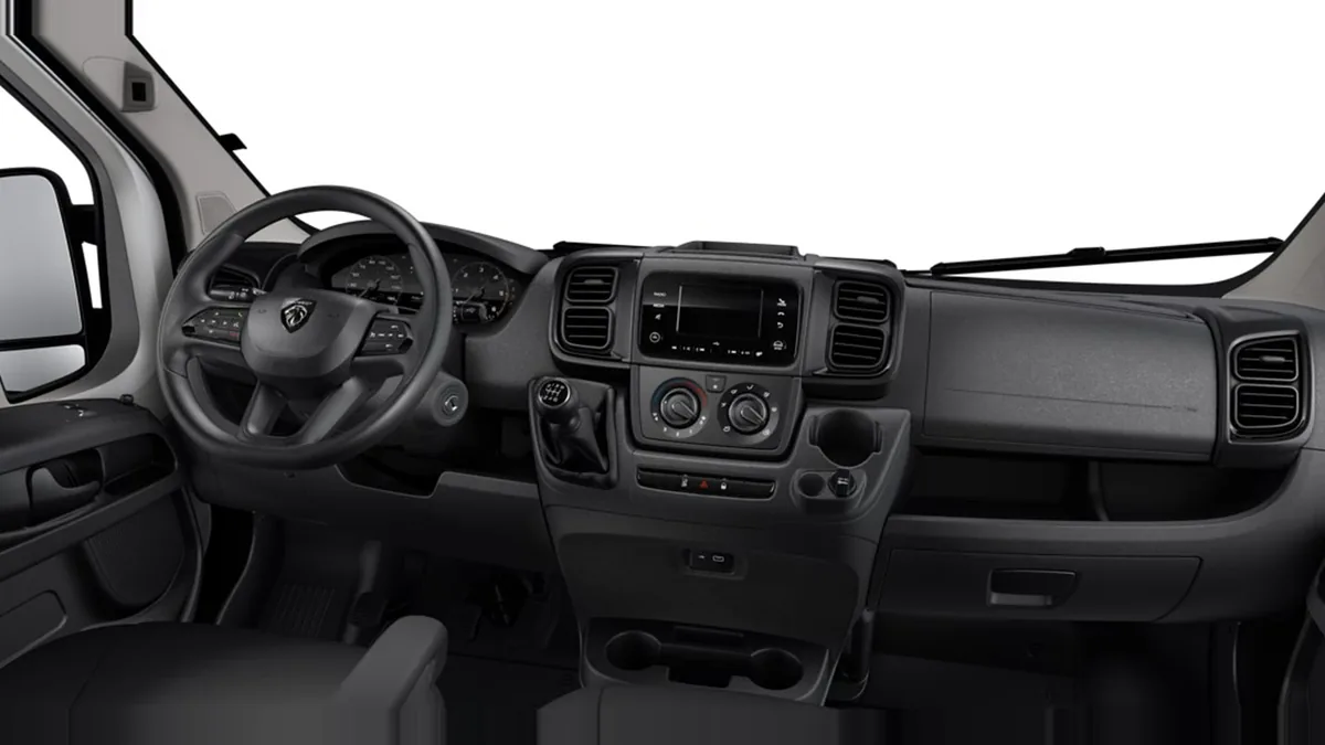 Peugeot Boxer Caja Paquetera Portón L3 3.5T Max BlueHDi 180 S&S 6vel en renting barato — Delantera