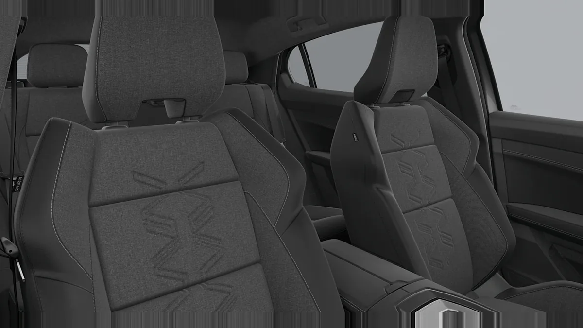 Renault RAFALE TECHNO E-TECH FULL HYBRID 200CV en renting barato — Interior