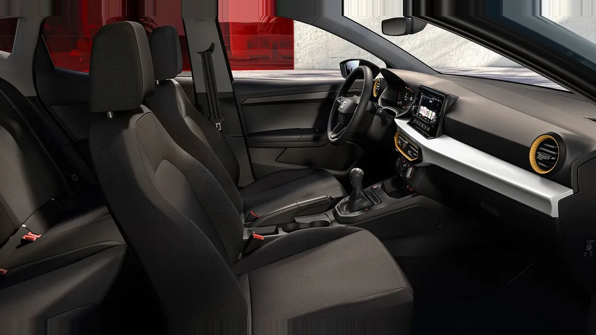 SEAT Ibiza 1.0 TSI Start/Stop Style+ (95CV) en renting barato — Delantera