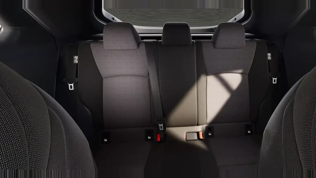 Toyota C-HR Advance Plug-in Hybrid 220 en renting barato — vista 7