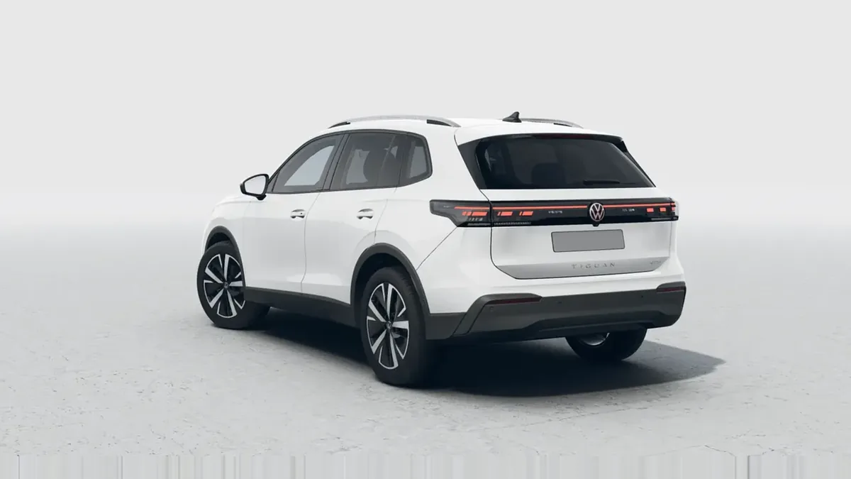 Volkswagen Tiguan "Más" 2.0 TDI DSG en renting barato — Interior
